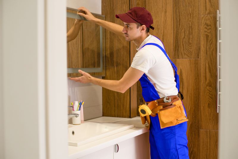 Local Wall Mirror Mounting pros at work